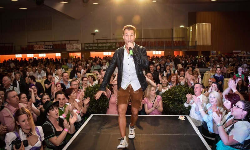 Hitzendorfer Dirndlgaudi mit Daniel Düsenflitz Kirschenhalle Graz-Hitzendorf